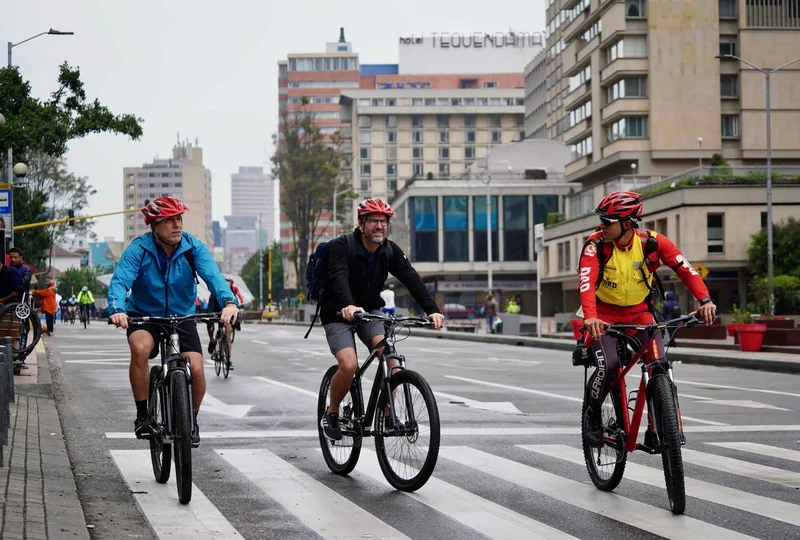 Ciclov&iacute;a cerca de Viventa Plaza